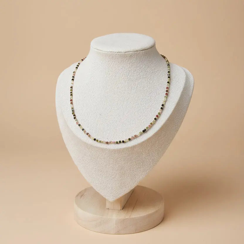 Collier Aura – Tourmaline Multicouleur & Éclats Dorés